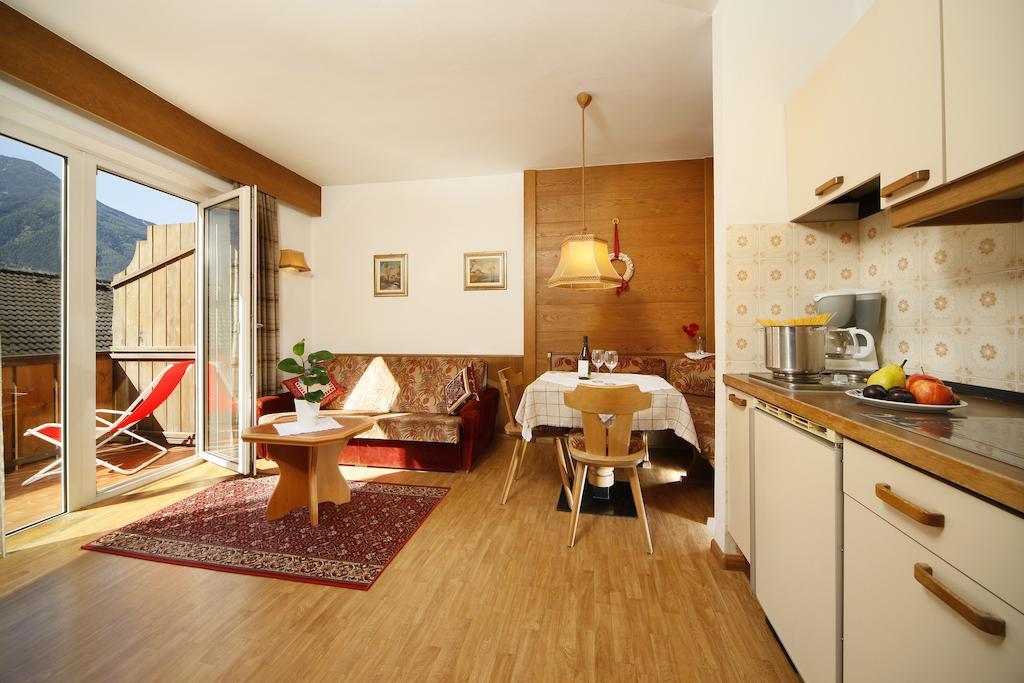 Alpina Residence Naturns Chambre photo